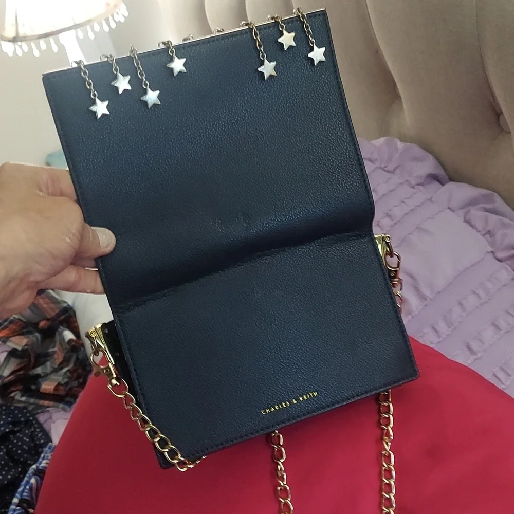 Charles and Keith deep blue star Gold Chain Crossbody Shoulder Jag